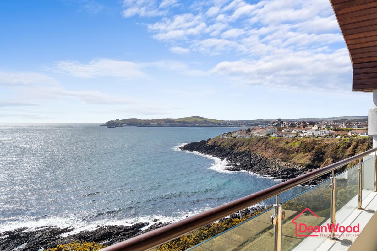 Penthouse, Majestic Apartments, King Edward Road, Onchan. - Photo 3 of 57