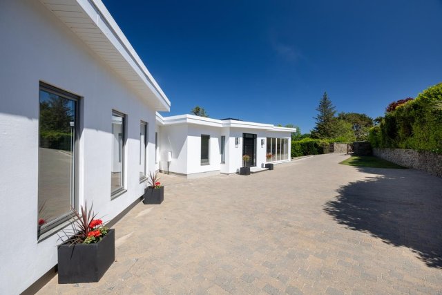 Bay View, Clay Head Road, Baldrine.