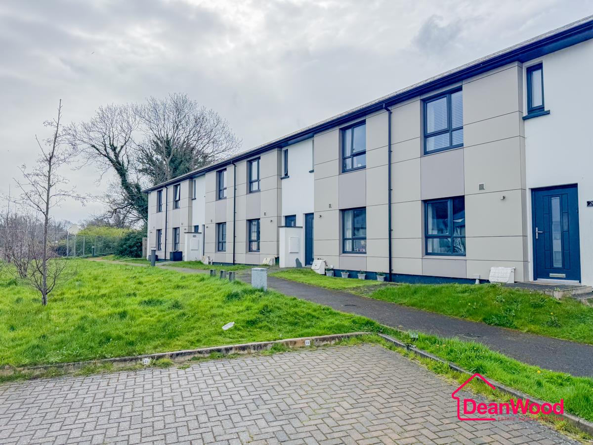 16 Gibbs Park, Ramsey, Isle Of Man. - Photo 3 of 15