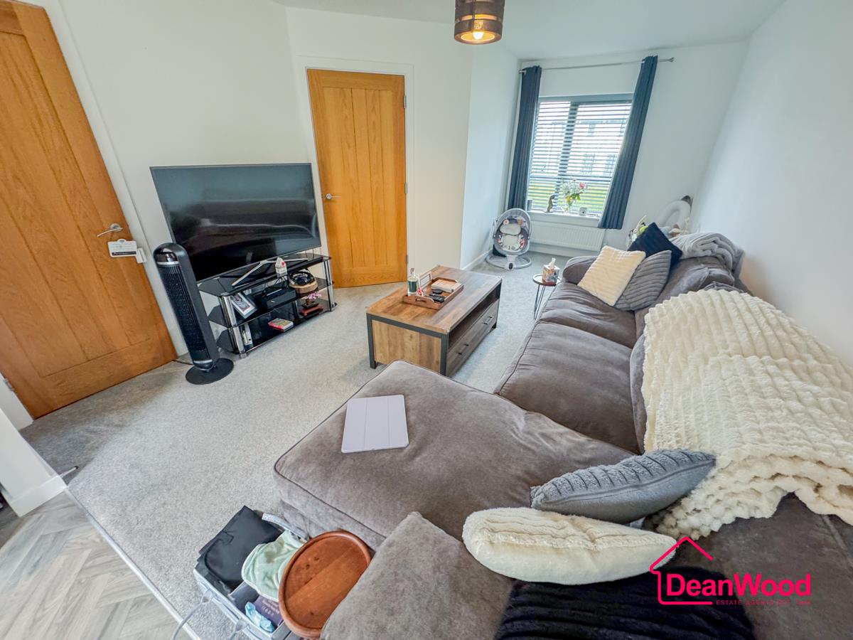 16 Gibbs Park, Ramsey, Isle Of Man. - Photo 4 of 15