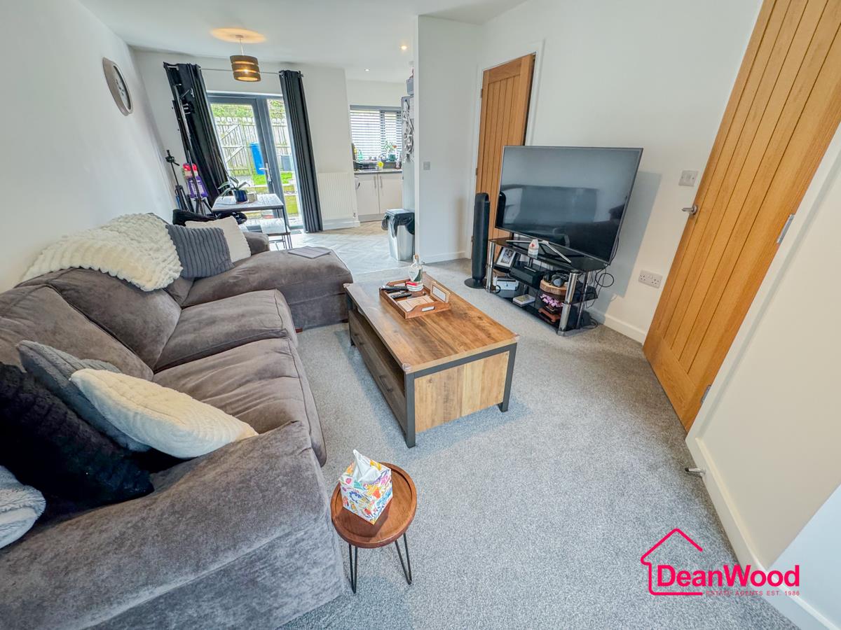 16 Gibbs Park, Ramsey, Isle Of Man. - Photo 5 of 15