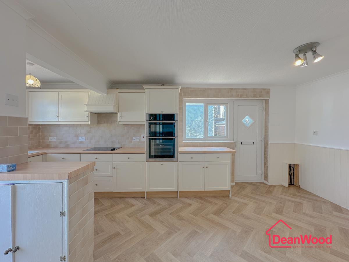 17 Julian Road, Douglas. - Photo 3 of 21