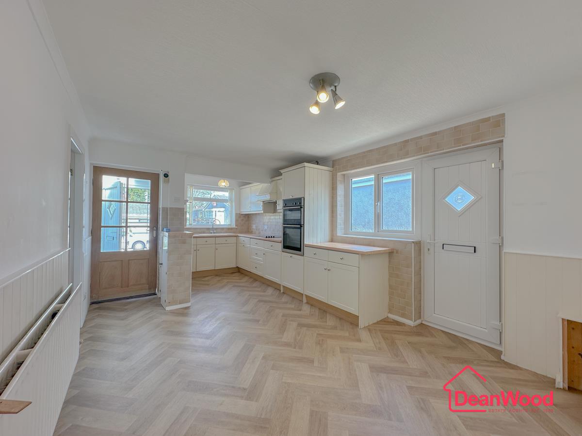 17 Julian Road, Douglas. - Photo 4 of 21
