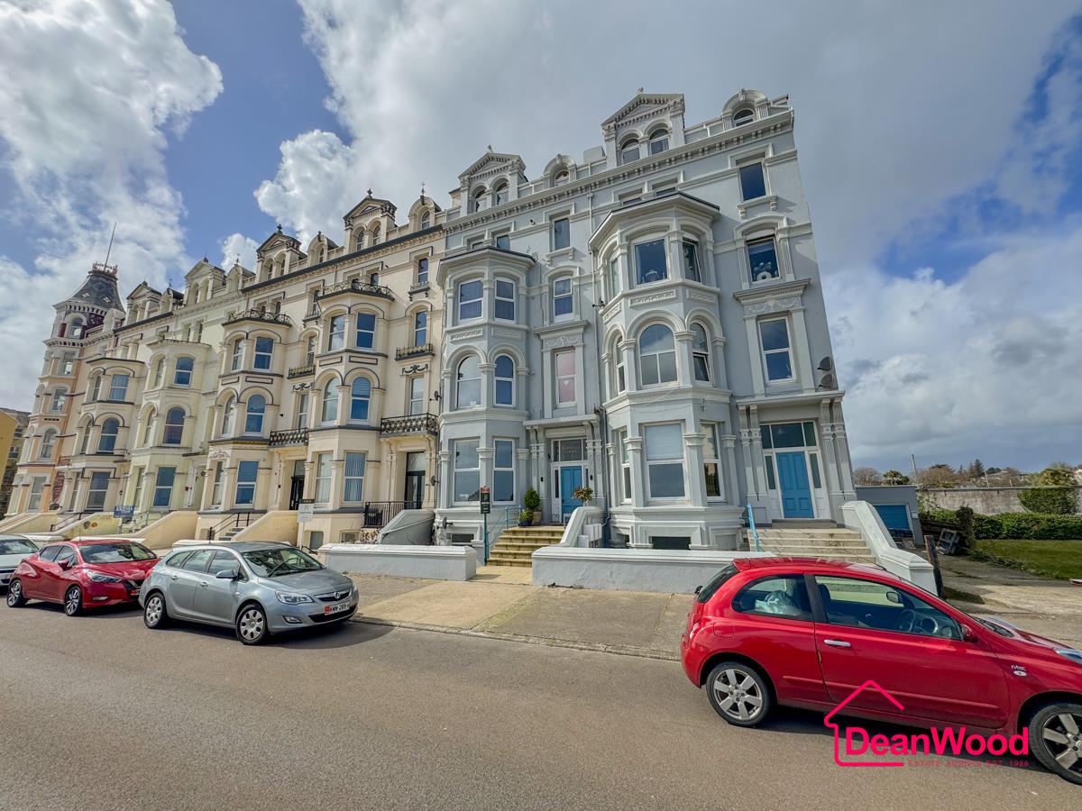Apartment 14 Burnville Court, Mooragh Promenade, Ramsey. - Photo 2 of 13