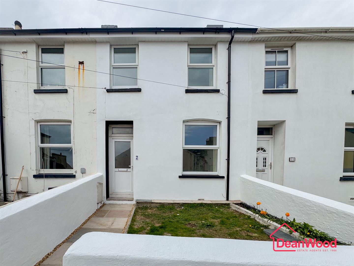 2 Summerhill Grove, Douglas, Isle of Man. - Photo 2 of 19