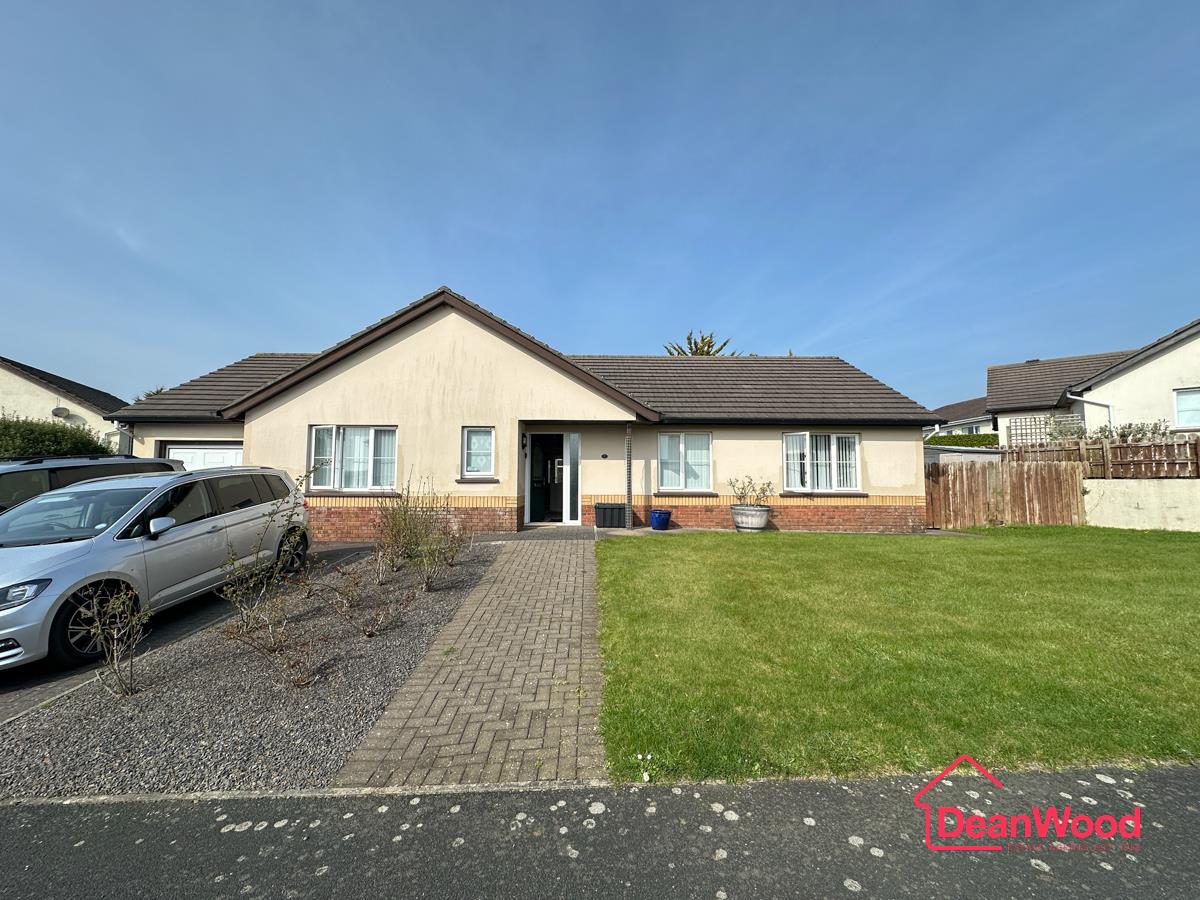 2 Queen Margaret Way, Glen Vine. - Photo 1 of 22
