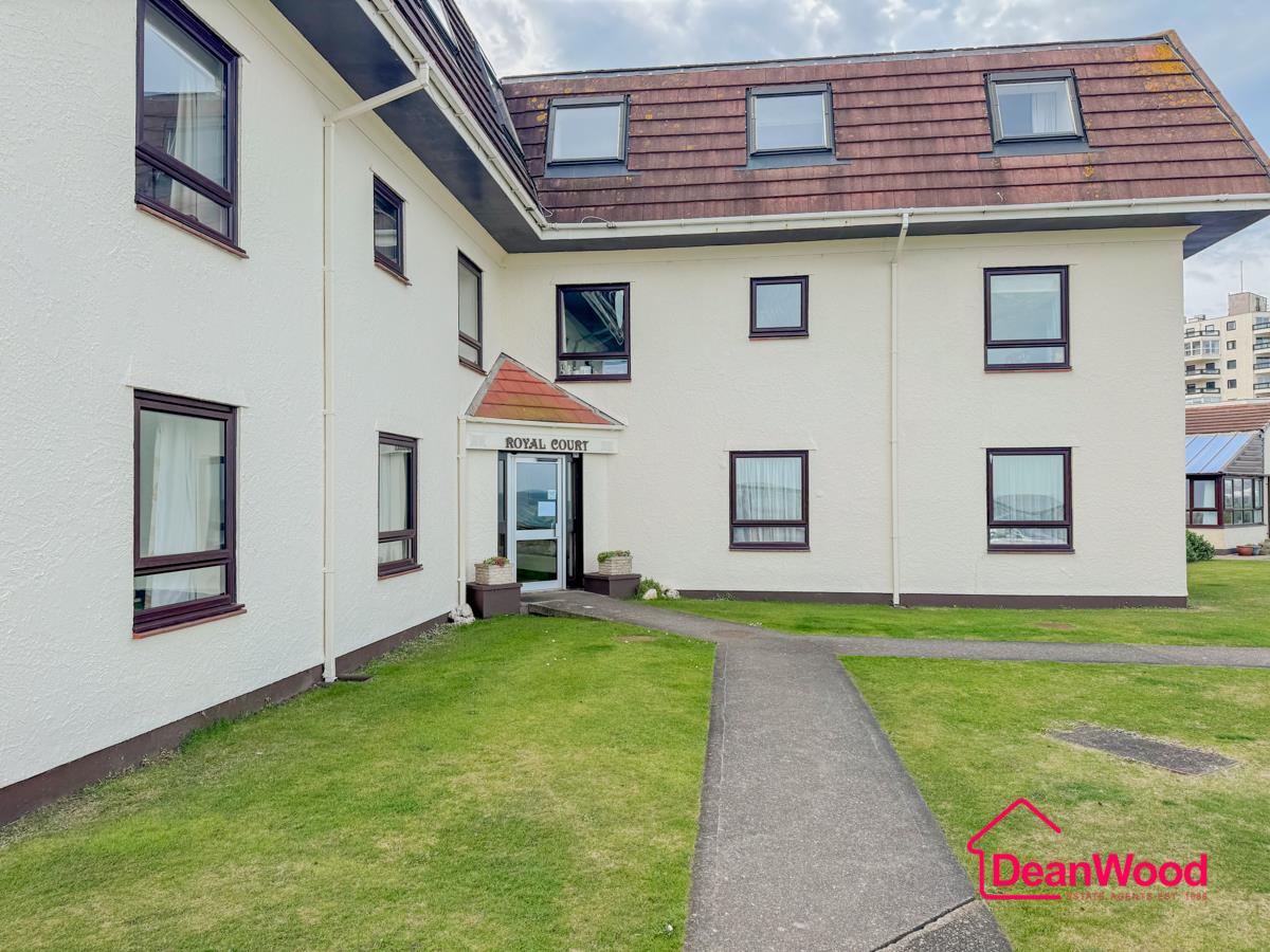 8 Royal Court Queens Promenade, Ramsey, Isle Of Man. - Photo 2 of 24