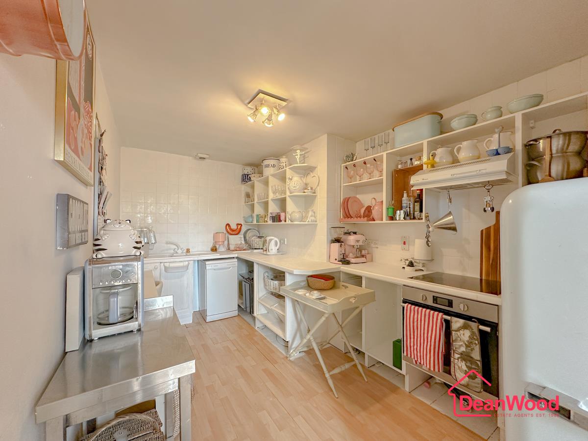 Apartment 1, Lansdowne, Queens Promenade, Douglas. - Photo 4 of 14