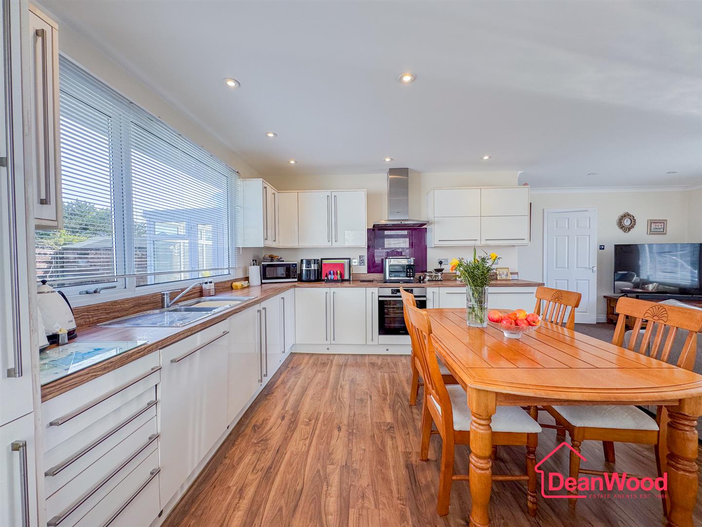 Birch Hill Crescent, Onchan, Isle Of Man. - Photo 2 of 16