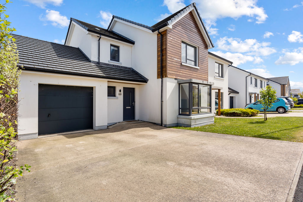 20 South Barrule Avenue, Ballakilley, Port Erin IM9 6DT. - Photo 1 of 21