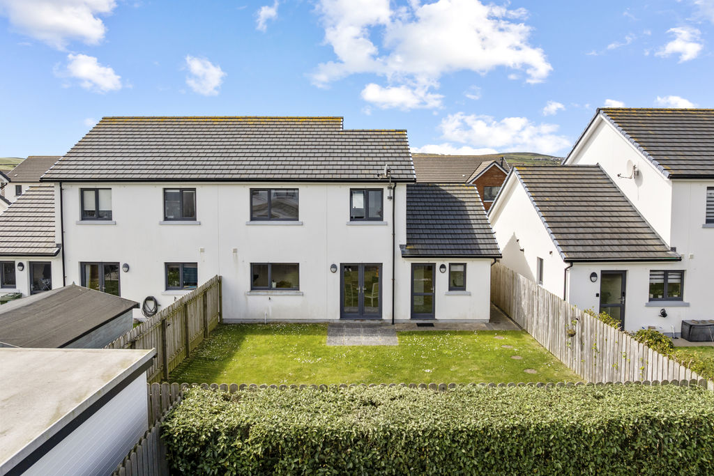 20 South Barrule Avenue, Ballakilley, Port Erin IM9 6DT. - Photo 2 of 21
