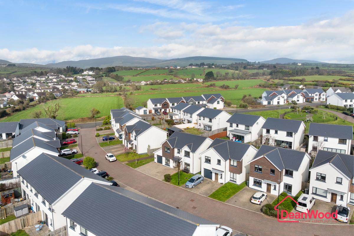71, Cronk Cullyn, Colby, Isle Of Man. - Photo 2 of 28