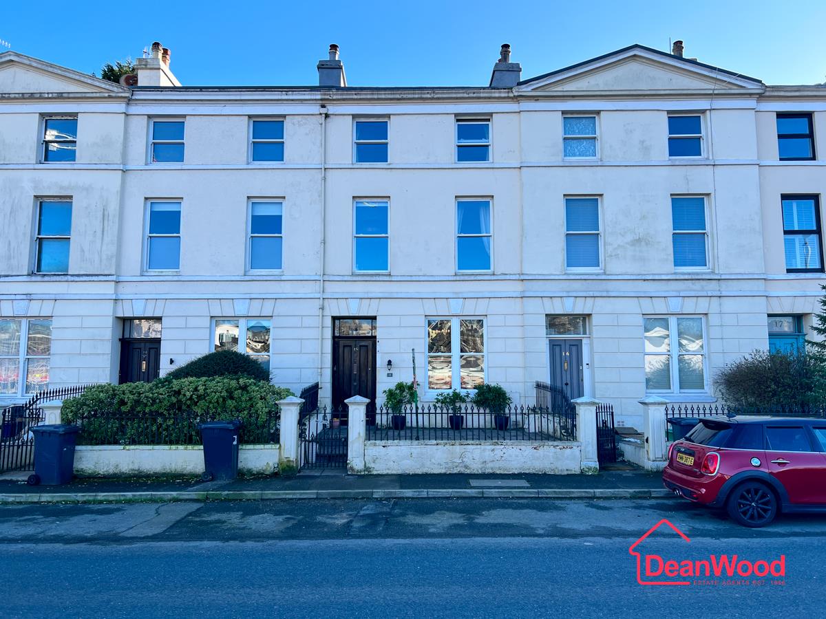 15 Leigh Terrace, Douglas, Isle of Man. - Photo 2 of 34