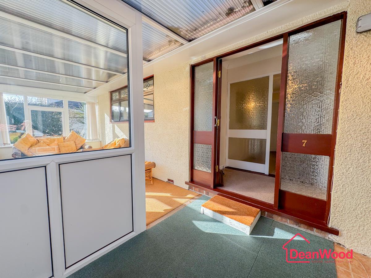 7, Turnberry Avenue, Onchan, Isle of Man. - Photo 4 of 36