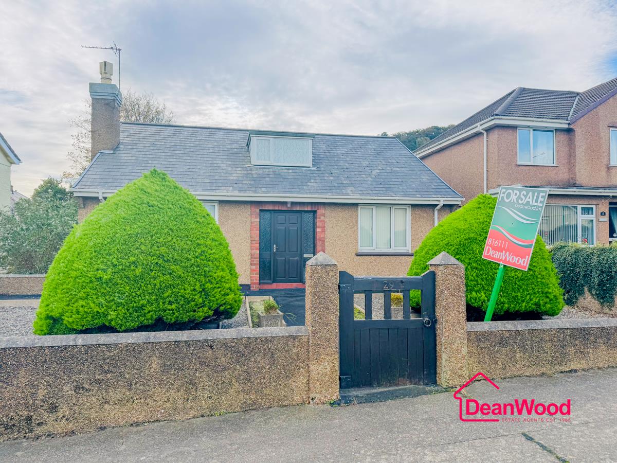 29 Queens Drive West, Ramsey, Isle Of Man. - Photo 1 of 22