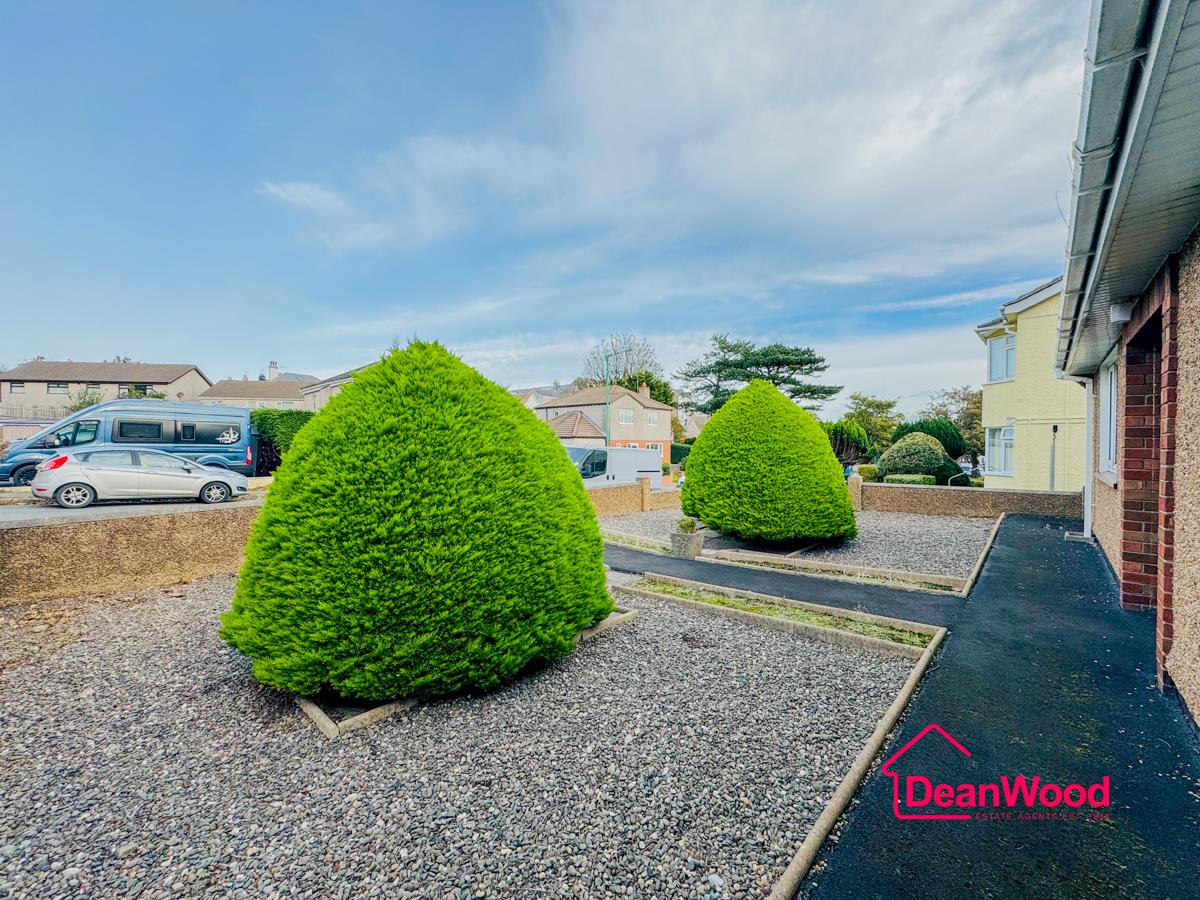 29 Queens Drive West, Ramsey, Isle Of Man. - Photo 3 of 22