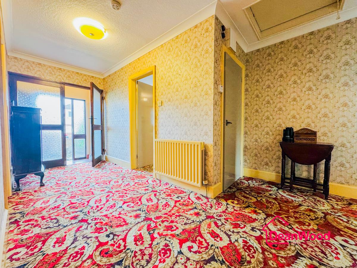 29 Queens Drive West, Ramsey, Isle Of Man. - Photo 4 of 22