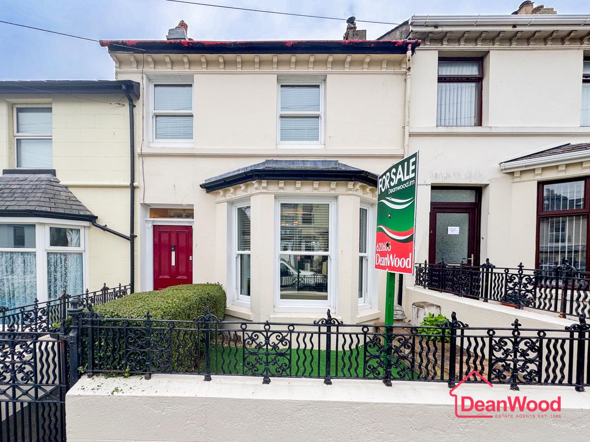 21 Victoria Avenue, Onchan. - Photo 1 of 11