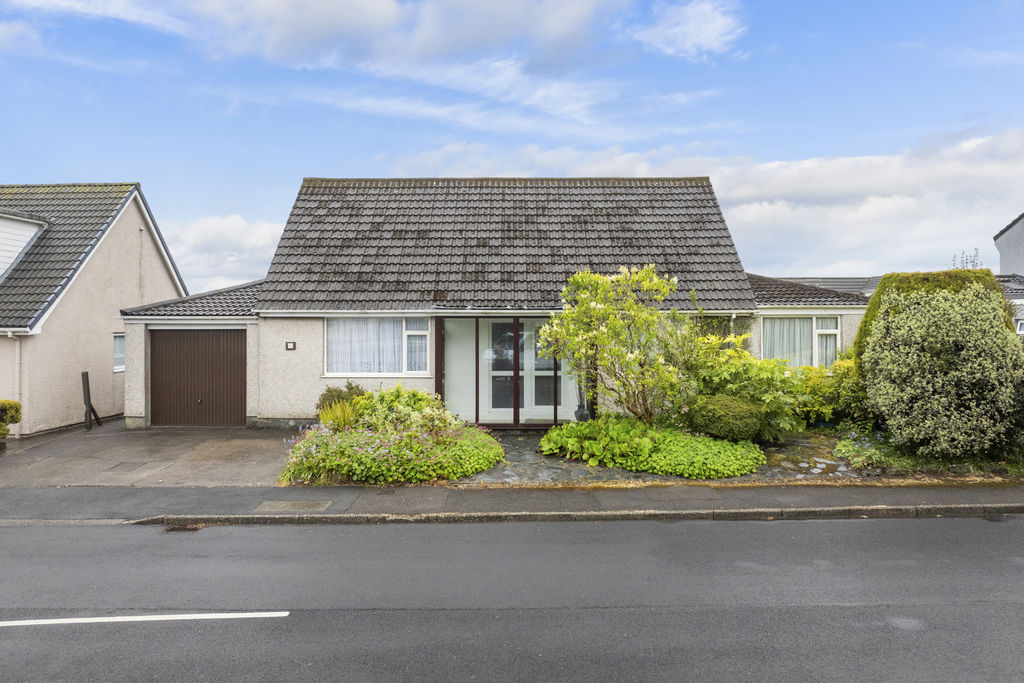 1 Cronk Avenue, Onchan IM3 3DG. - Photo 1 of 25