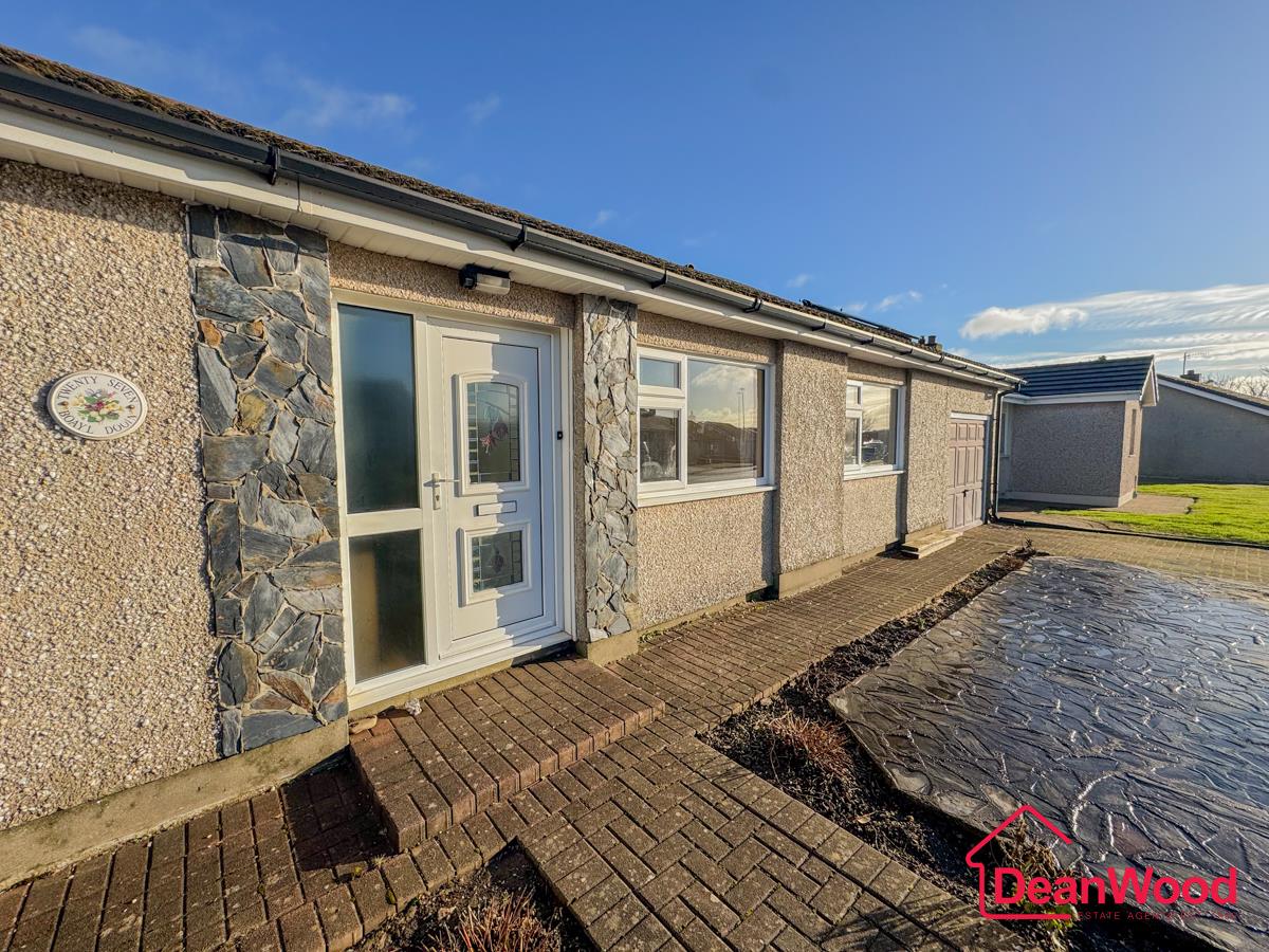 27, Silverburn Drive, Ballasalla, Isle of Man. - Photo 3 of 28
