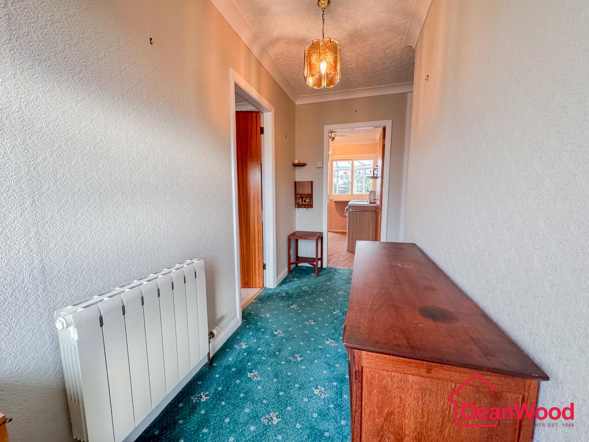 27, Silverburn Drive, Ballasalla, Isle of Man. - Photo 4 of 28
