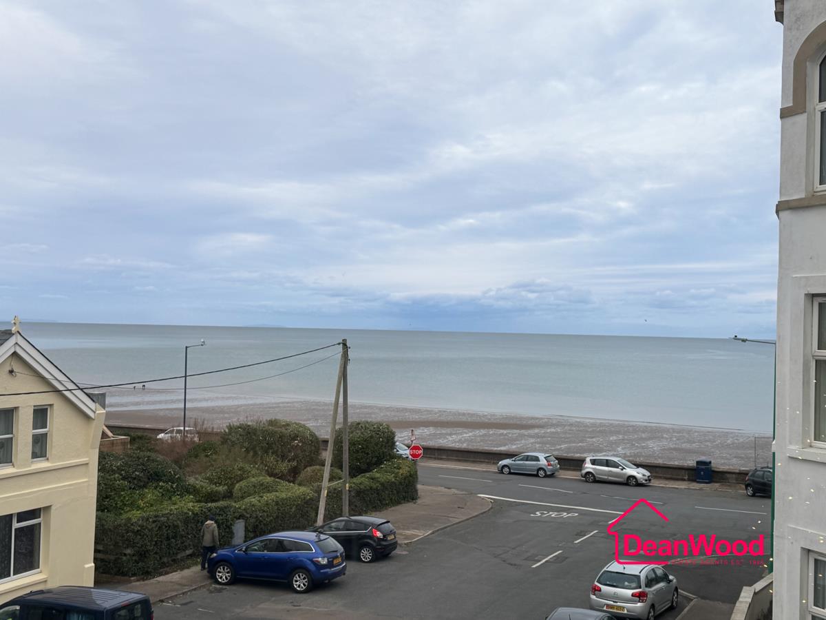 8 Queens Pier Apartments, Queens Drive East, Ramsey, Isle Of Man. - Photo 1 of 8