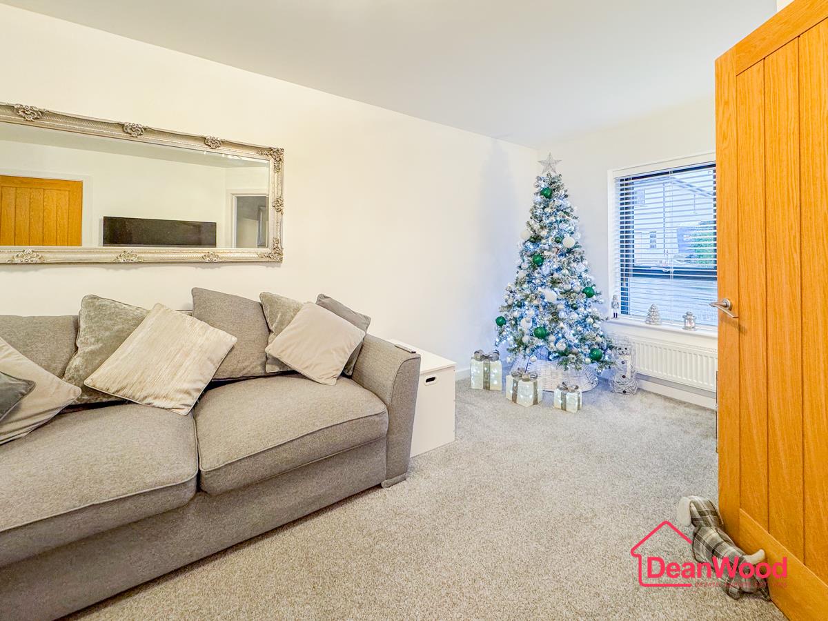 Clifton Drive, Ramsey, Isle of Man. - Photo 4 of 19
