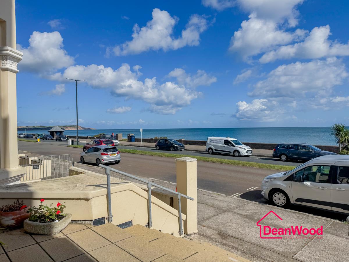 Apartment 14 Isle of Alanis, Ramsey. - Photo 2 of 17