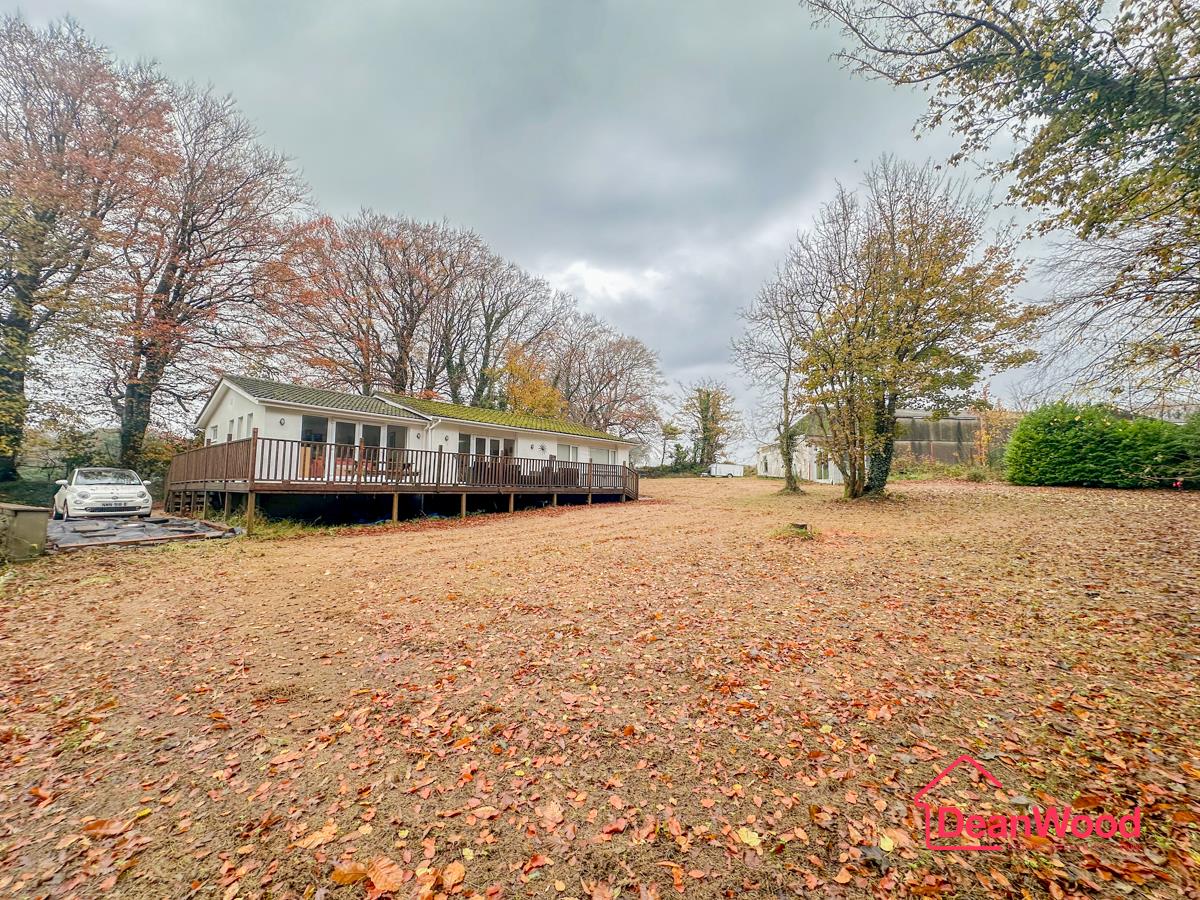 The Bungalow, Fuchsia Gardens, Mount Rule, Douglas. - Photo 1 of 38