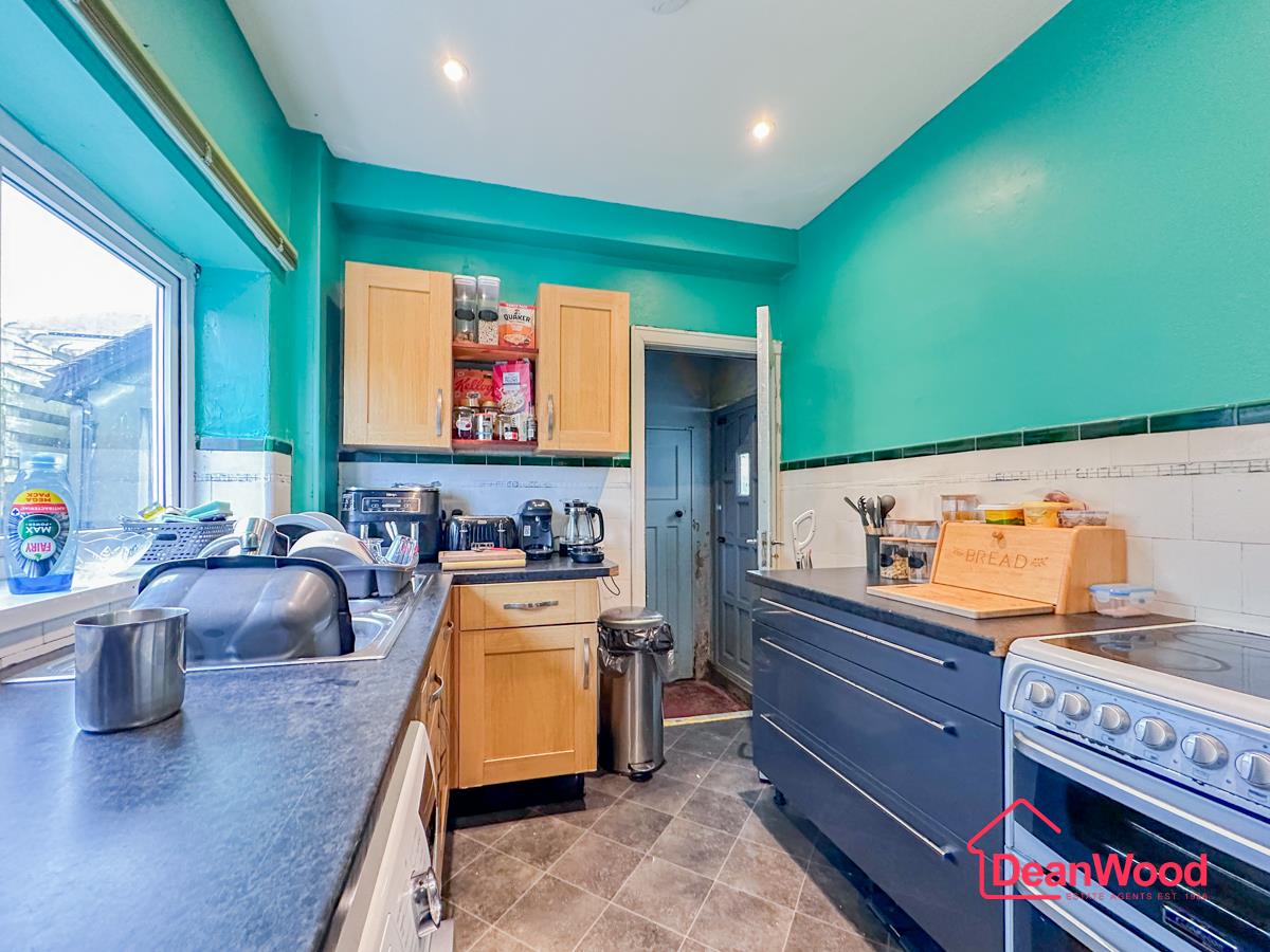 15 Governors Road, Onchan. - Photo 5 of 13