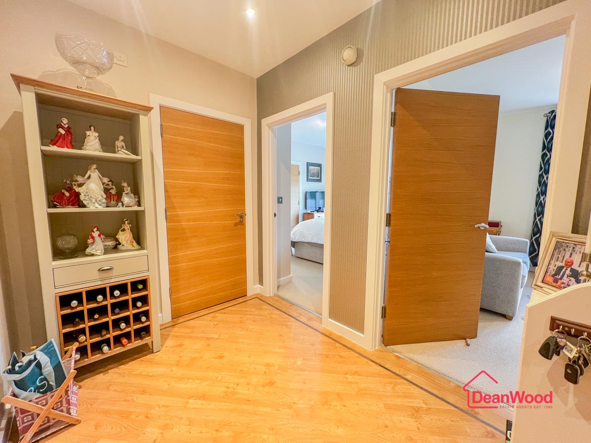 83, Majestic Apartments, Onchan. - Photo 4 of 22