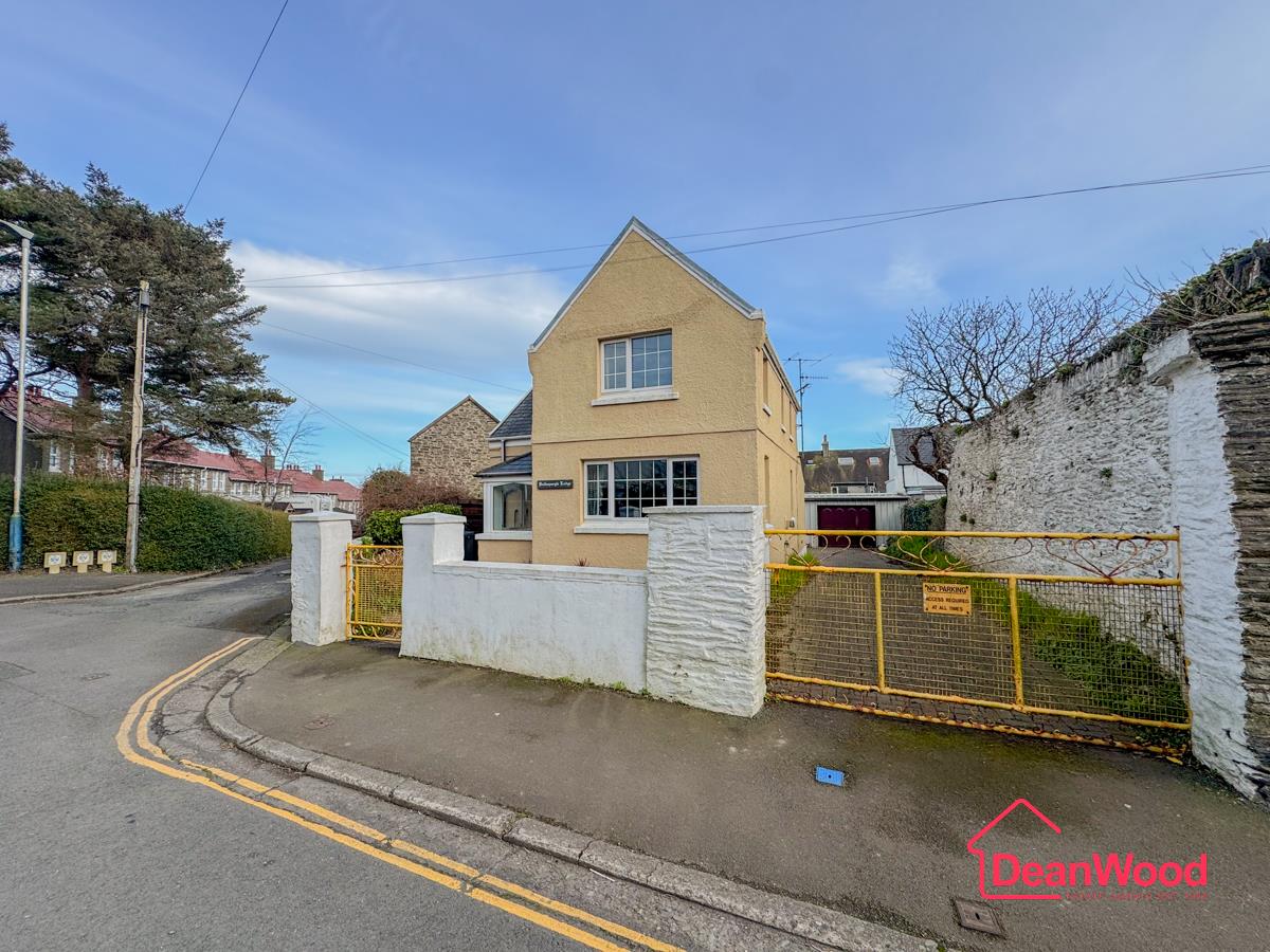 Ballaquayle Lodge, Lower Dukes Road, Douglas, Isle Of Man. - Photo 2 of 29
