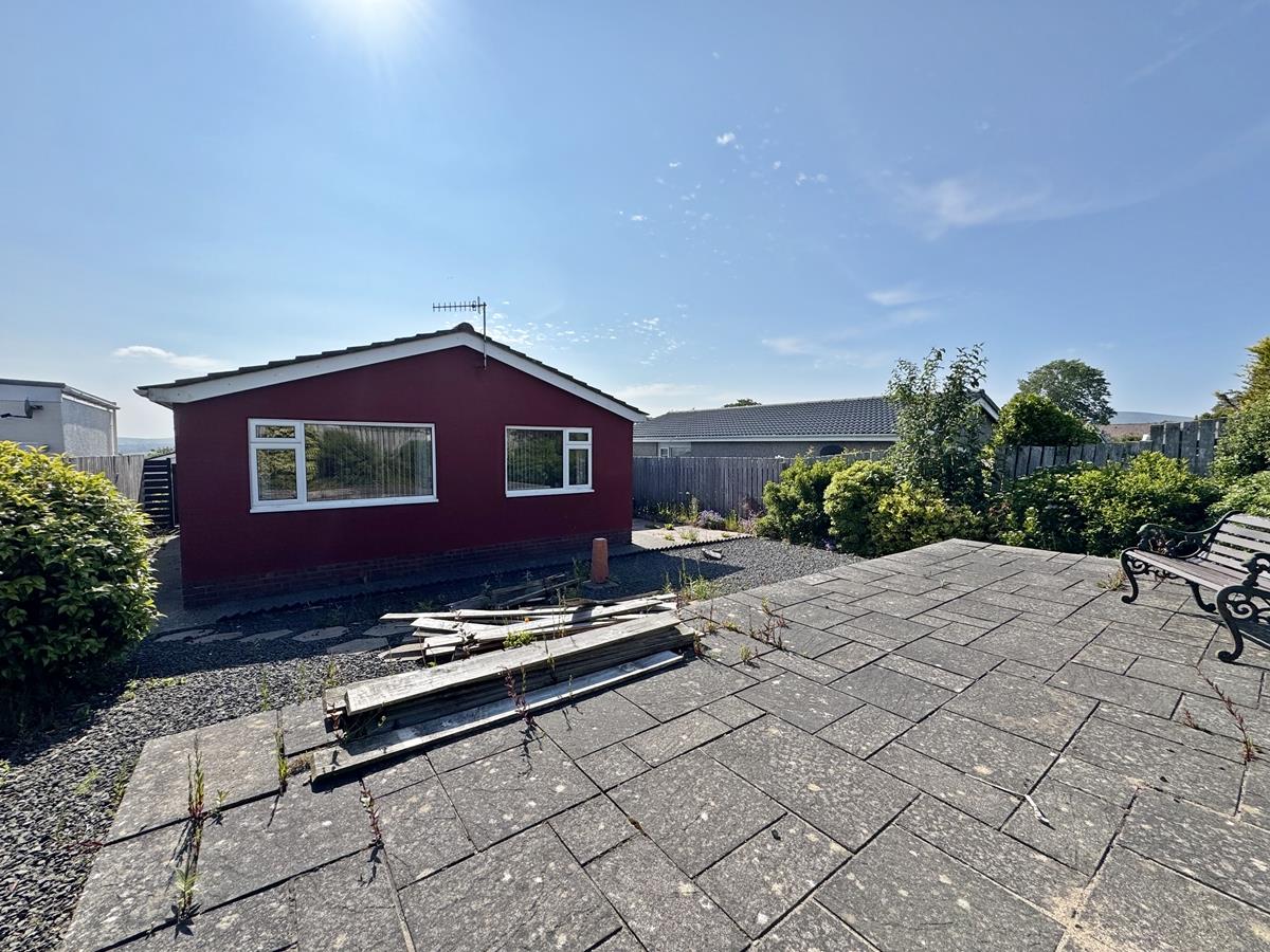 5 Hillberry Close, Douglas, Isle Of Man. - Photo 3 of 21
