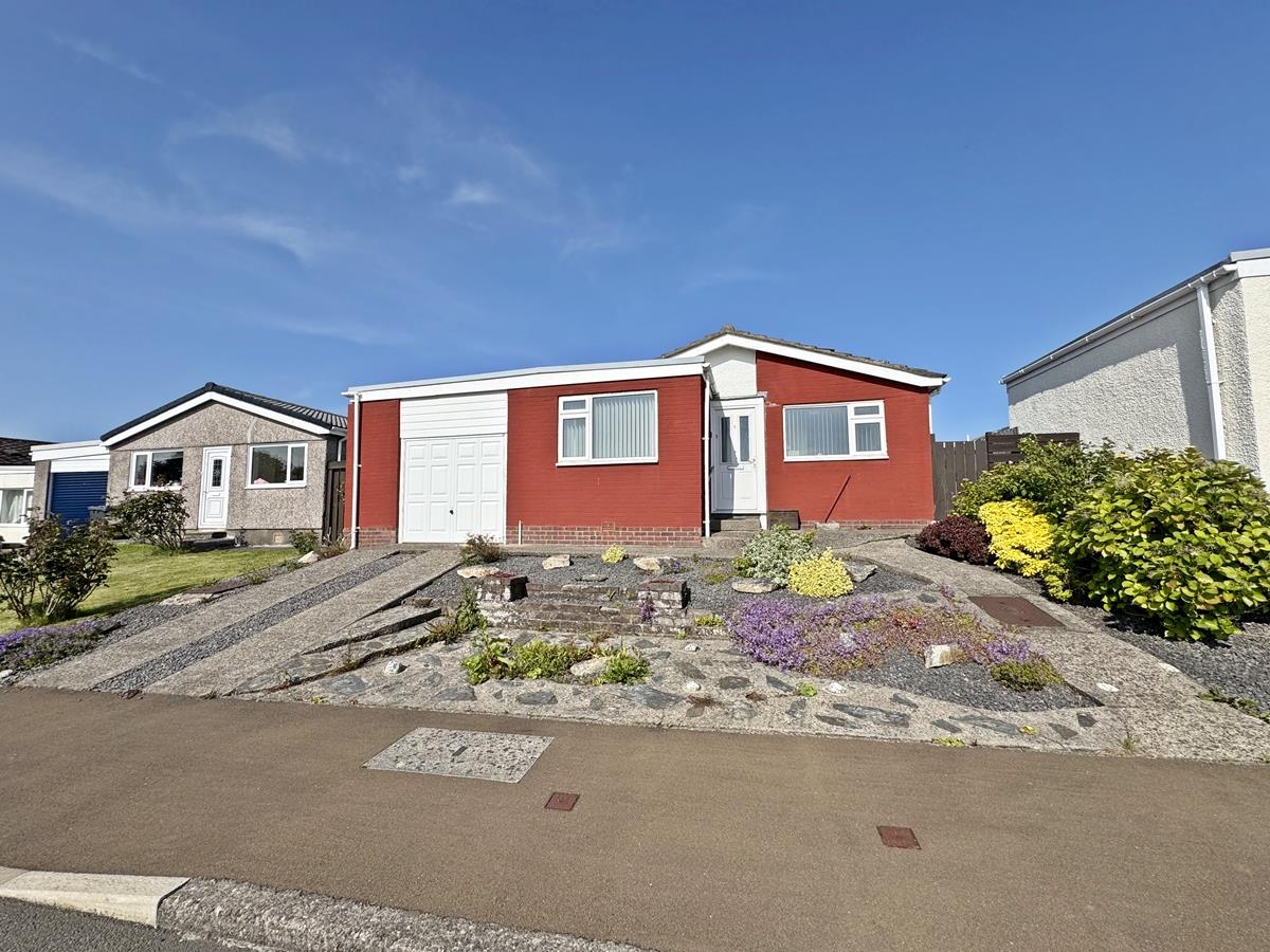 5 Hillberry Close, Douglas, Isle Of Man. - Photo 4 of 21