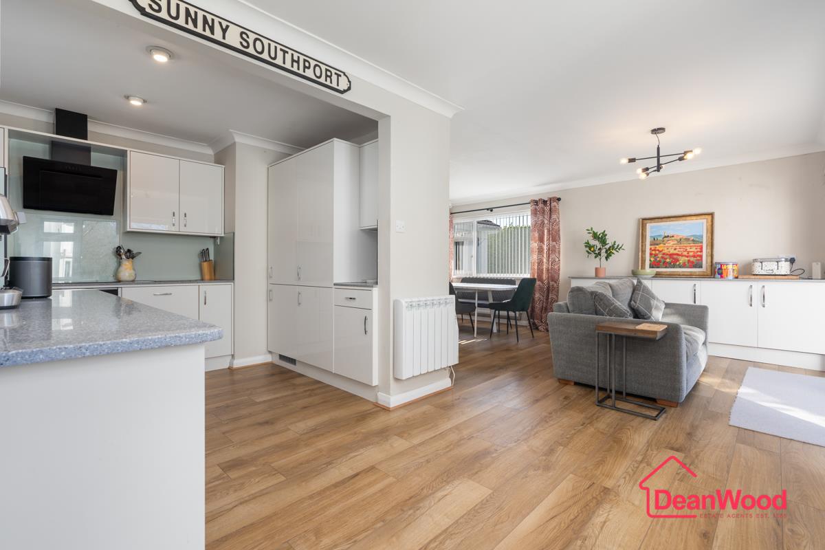 39, Ballagarey Road, Glen Vine. - Photo 5 of 41