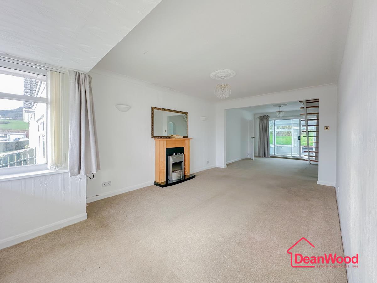 Elstan, Ballagale Close, Port Erin, Isle of Man. - Photo 4 of 30