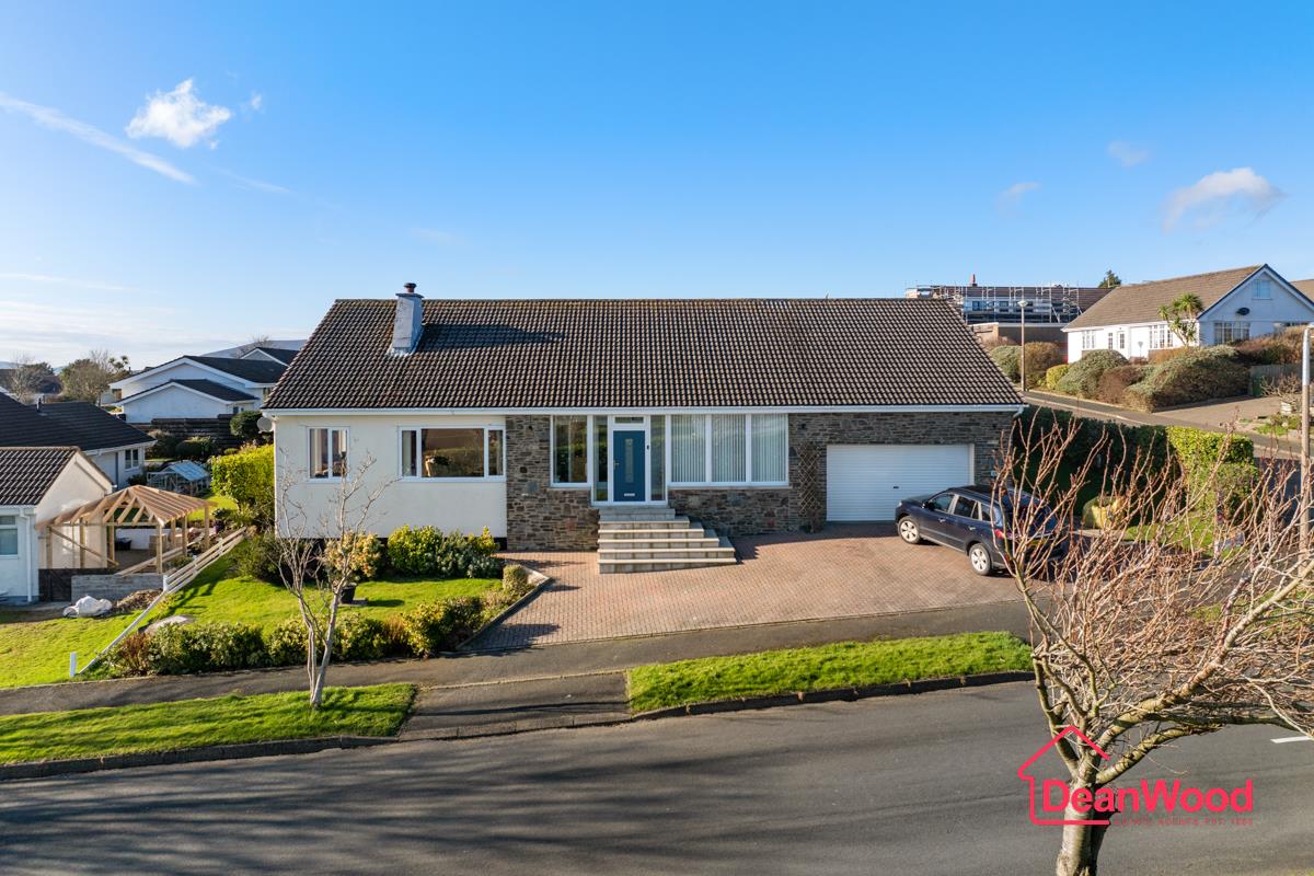 13 Highfield Crescent, Onchan. - Photo 1 of 37