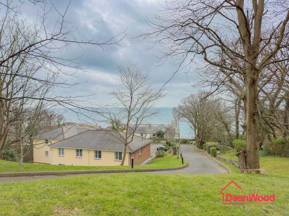 5 The Hollows, Victoria Road, Douglas, Isle Of Man. - Photo 2 of 10