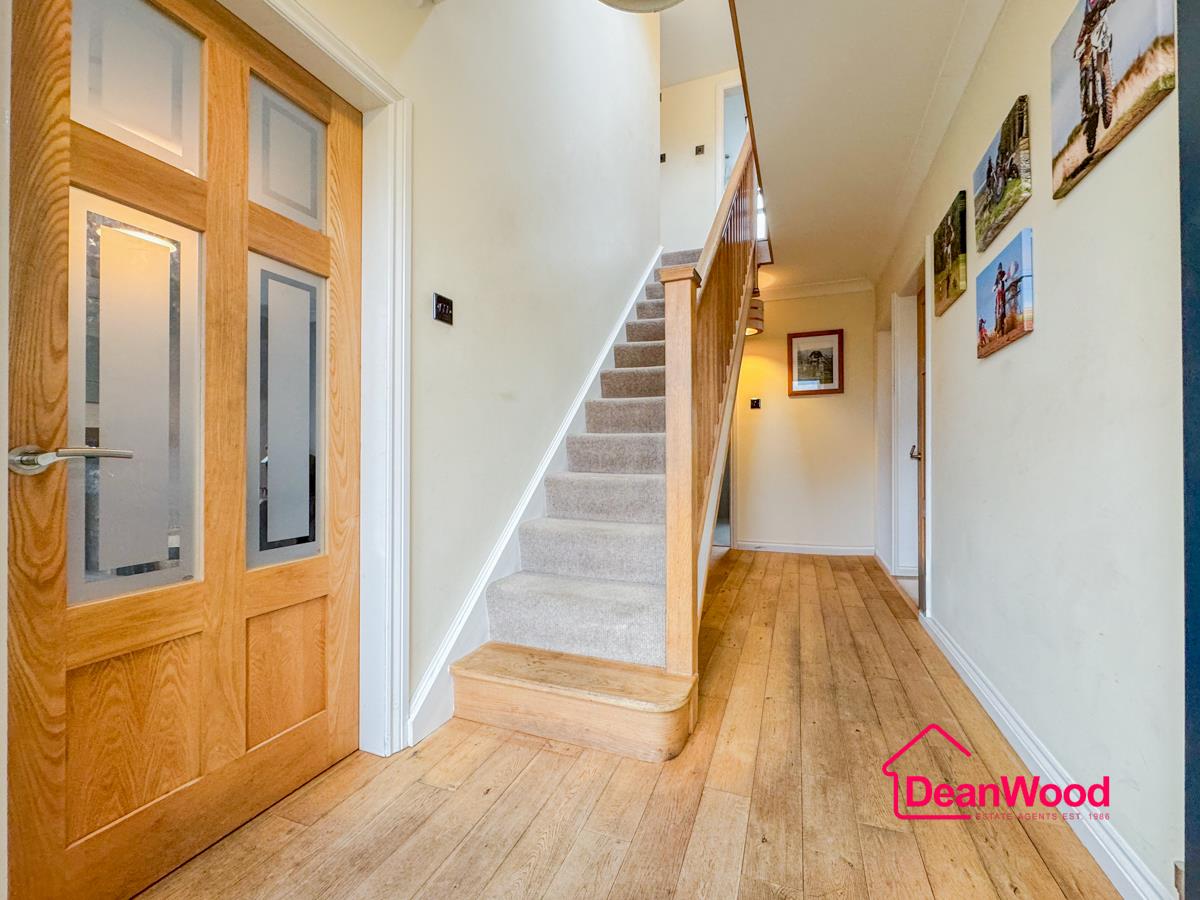 3 Ormly Avenue, Ramsey, Isle Of Man. - Photo 5 of 33