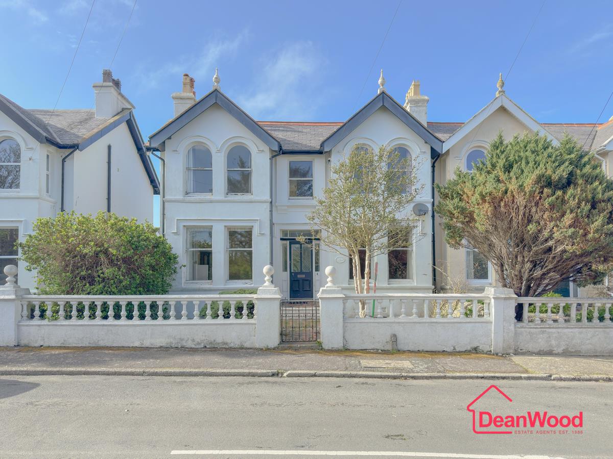 Lunna, Fistard Road, Port St. Mary, Isle Of Man, Port St Mary. - Photo 1 of 26