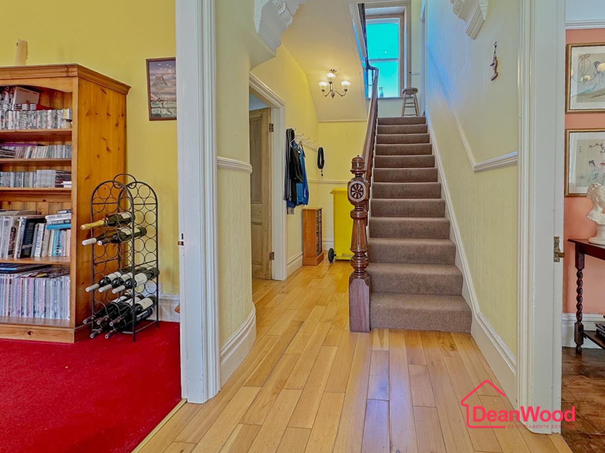 Lunna, Fistard Road, Port St. Mary, Isle Of Man, Port St Mary. - Photo 3 of 26