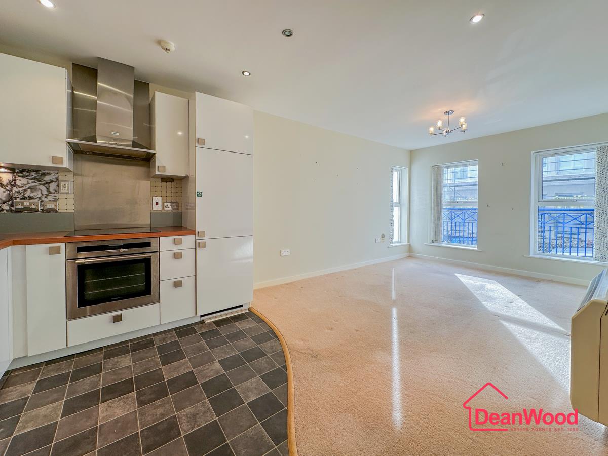 Apartment 4, Empress Apartments, Douglas. - Photo 3 of 10