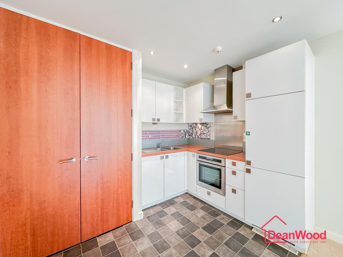 Apartment 4, Empress Apartments, Douglas. - Photo 5 of 10