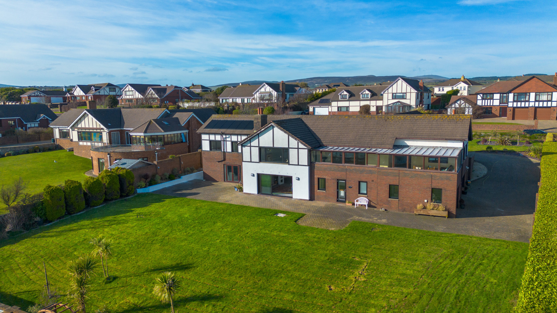 Thie My Chree, 10 Manor Park, Onchan, IM3 2EP. - Photo 2 of 47
