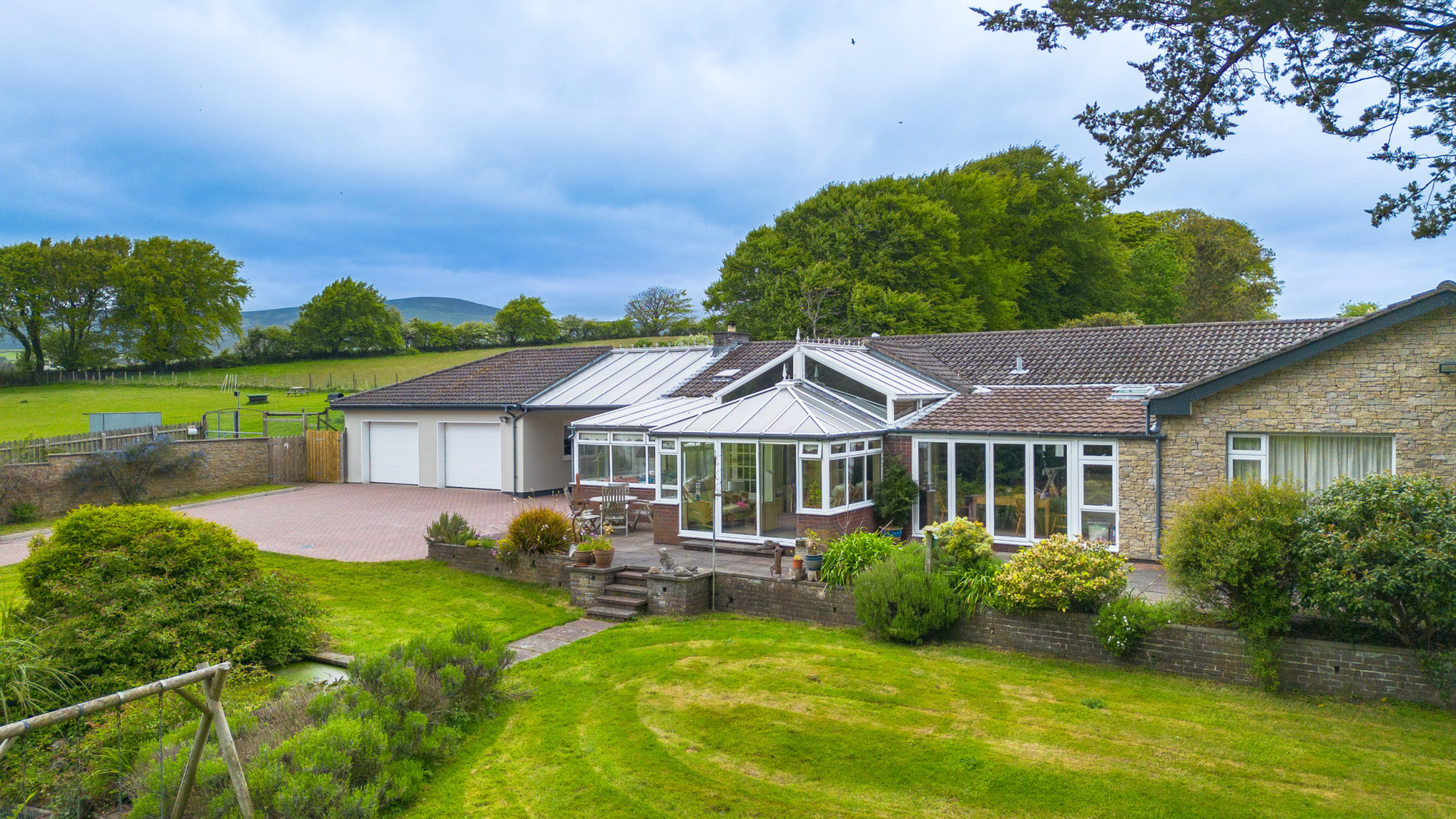 Flambards, West Baldwin Road, Mount Rule, Braddan, IM4 4HS. - Photo 1 of 45