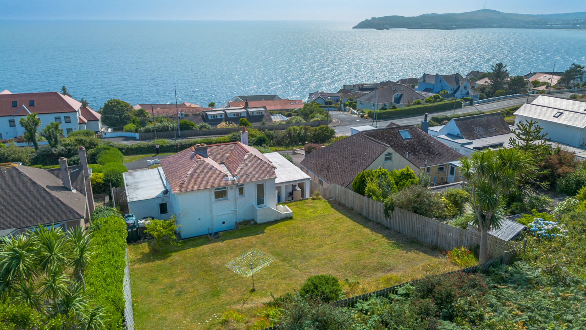 The Dolphins, 131 King Edward Road, Onchan, IM3 2AX. - Photo 2 of 24