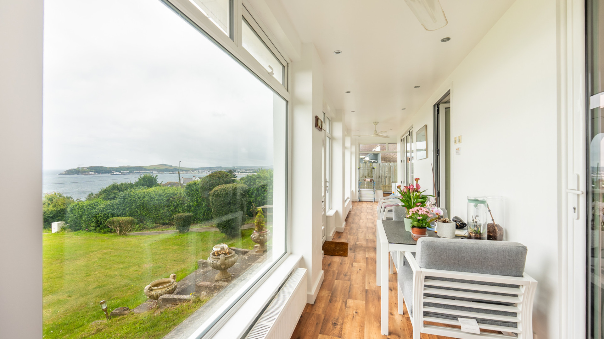 The Dolphins, 131 King Edward Road, Onchan, IM3 2AX. - Photo 3 of 24