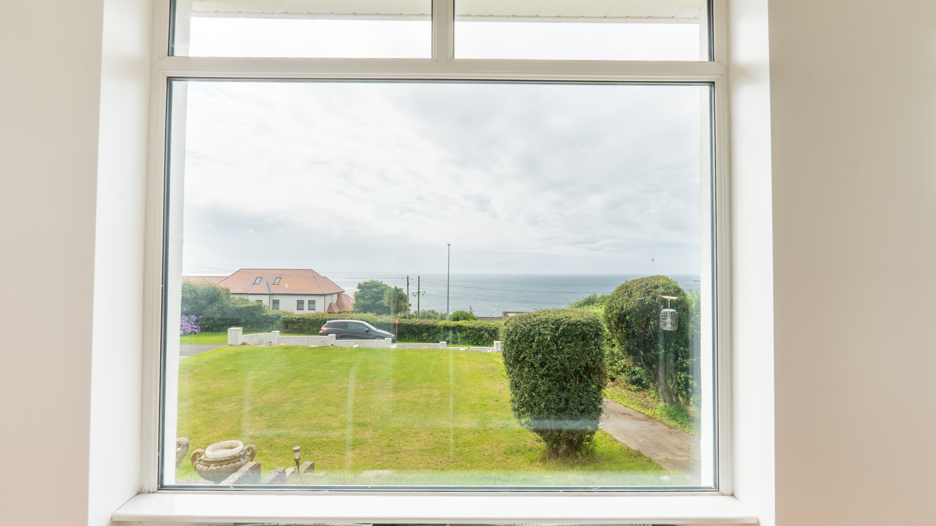 The Dolphins, 131 King Edward Road, Onchan, IM3 2AX. - Photo 5 of 24
