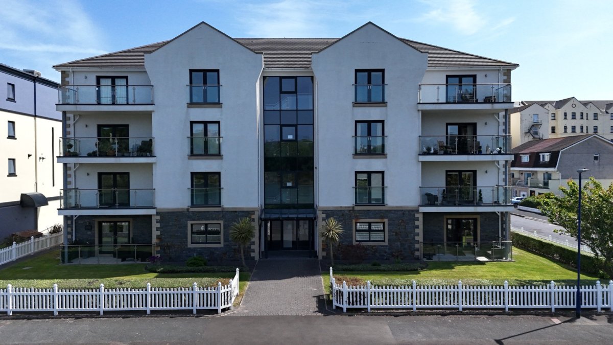 Apt. 4 Lakeside Apartments, Park Road, Ramsey, IM8 3AR.