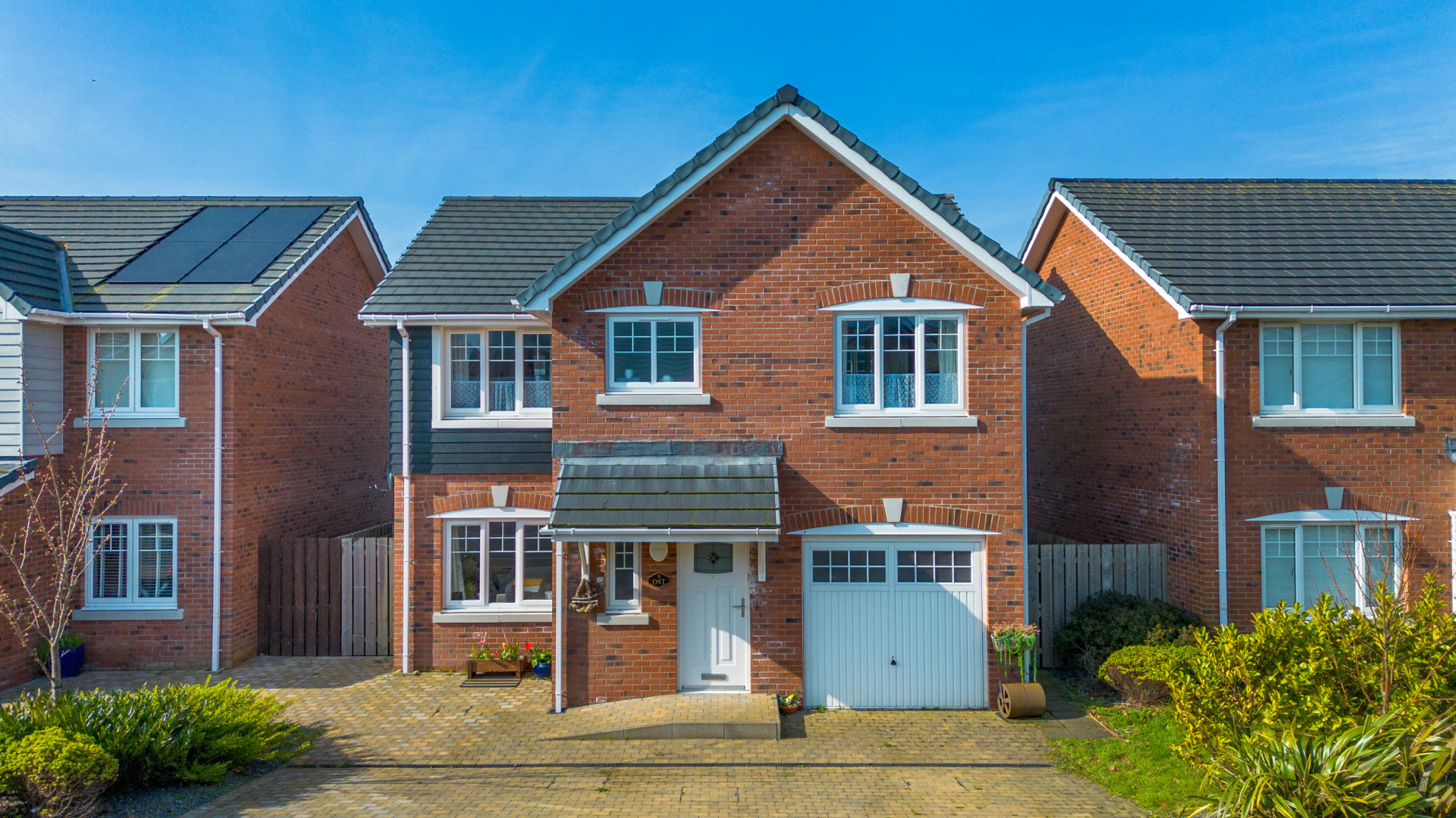 78 Royal Park, Ramsey, IM8 3UH. - Photo 1 of 22